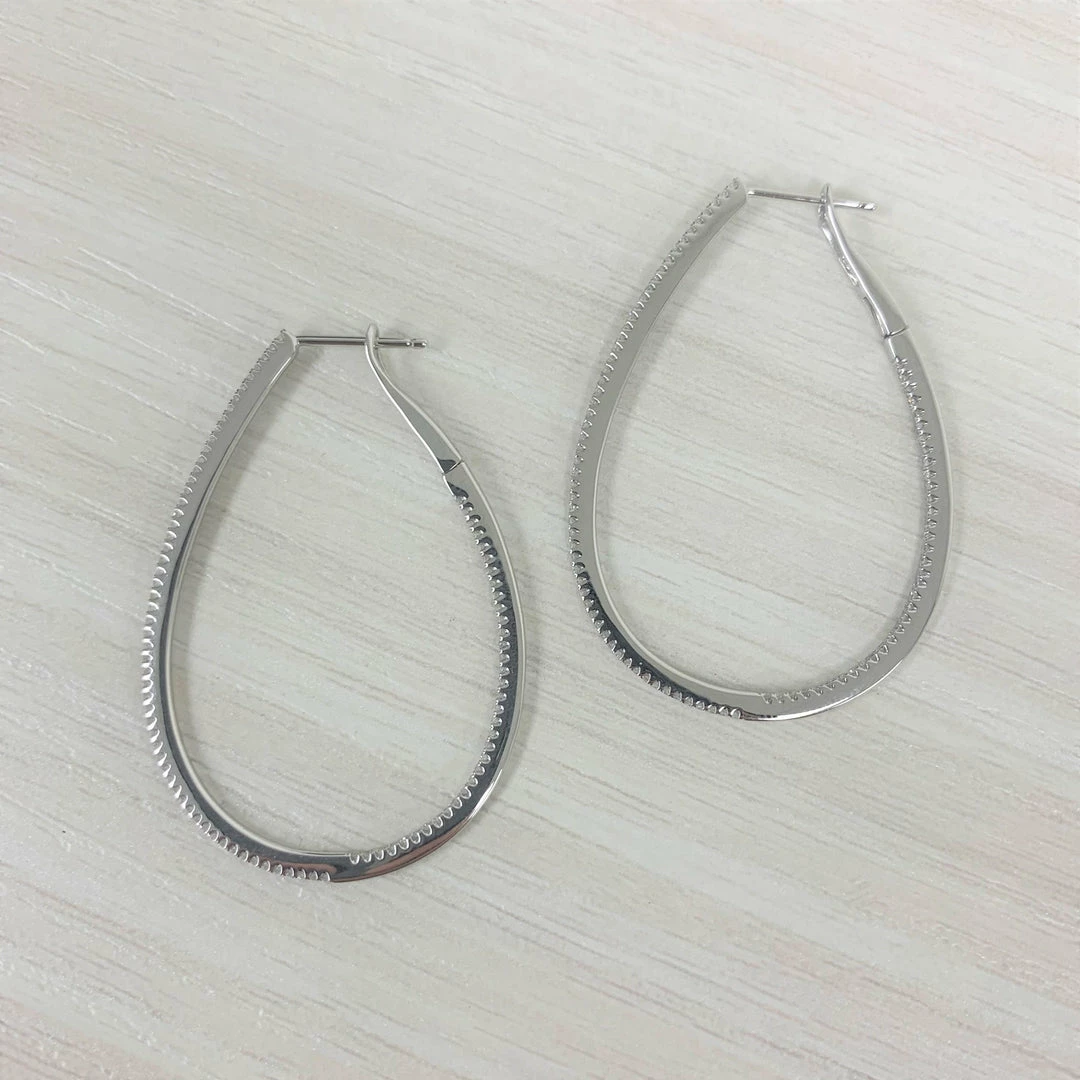 Brand new ✨ Sabrina Designs 14k Gold & Diamond Skinny Hoop Earrings 1-3/4" for 👩 women 🎉 5 Brand new ✨ Sabrina Designs 14k Gold & Diamond Skinny Hoop Earrings 1-3/4" for 👩 women 🎉 - Image 3